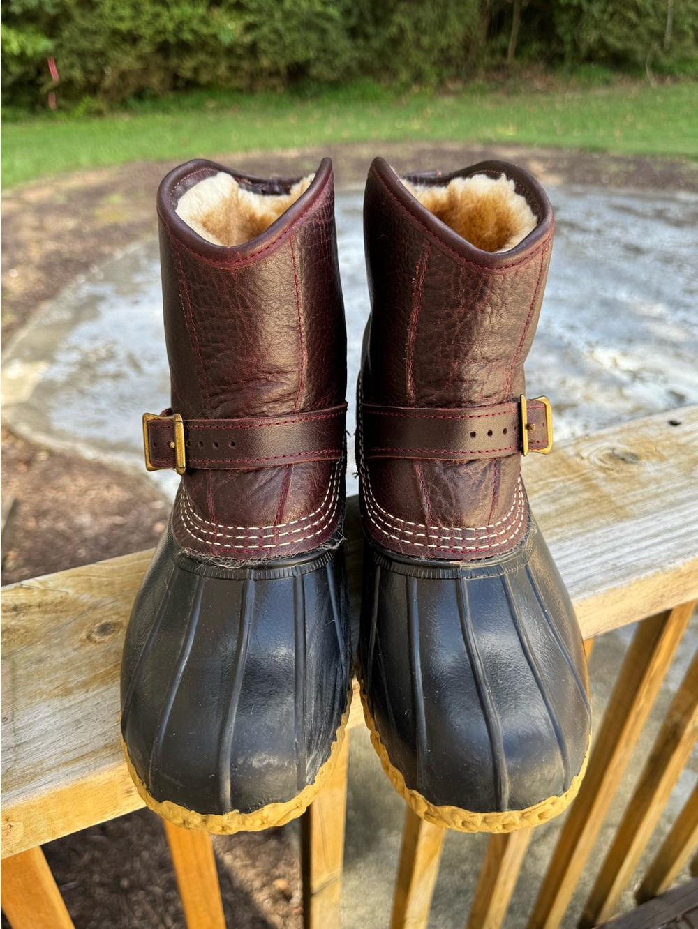 L.L. Bean Luxe Shearling Lounger Boots Burgundy Buckled Limited Ed LL Bean 10M